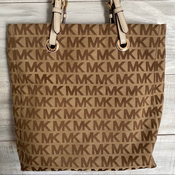 Michael Kors Tan Signature Logo Shoulder Purse - Picture 2 of 14